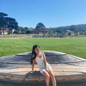 Meet your Posher, Melanie